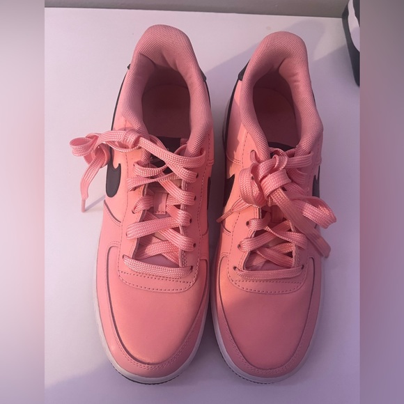 Nike Air force 1 low Valentine’s day (2019) Bleached coral - Picture 3 of 6